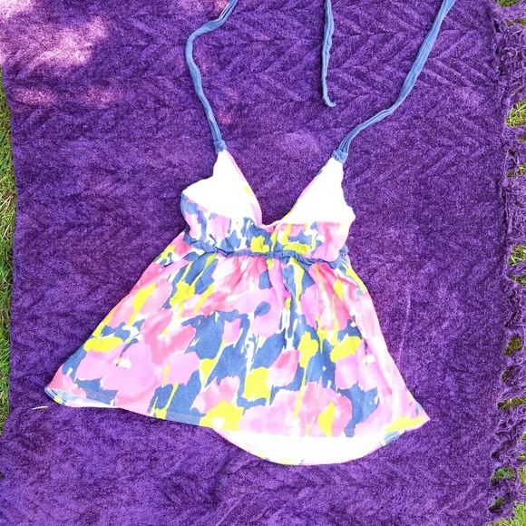 Halter Top - Picture 3 of 3